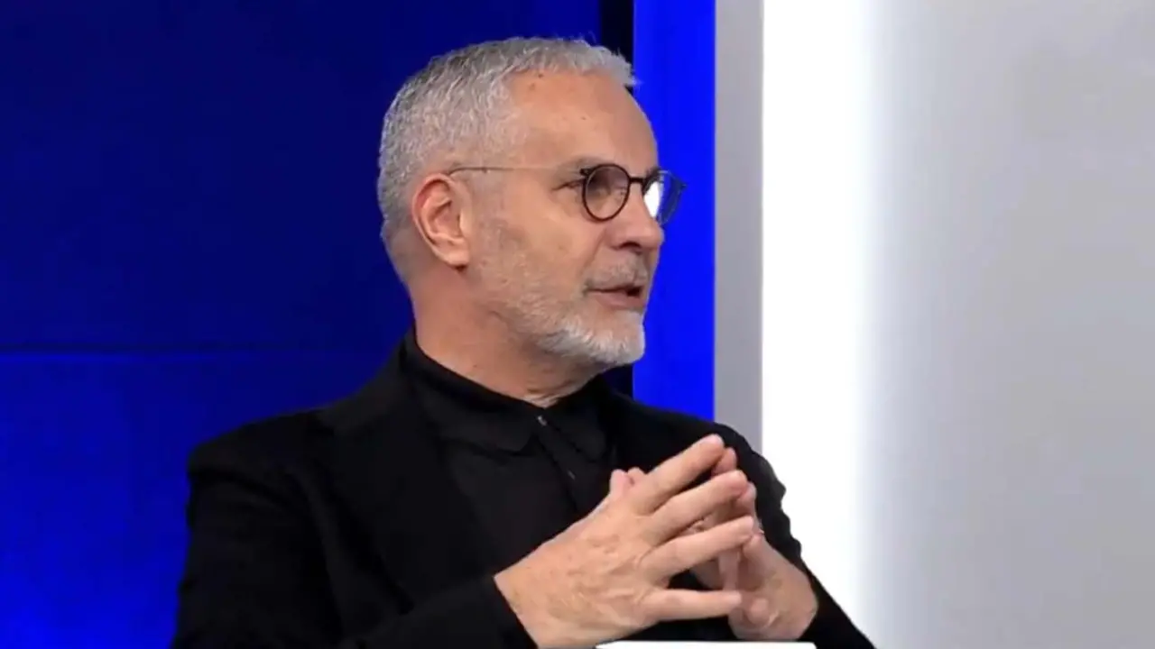 Hadi Özışık Kardeşi Kim? Mesleği, Aslen Nereli, Eşi, Kaç Yaşında, Kimdir? 3