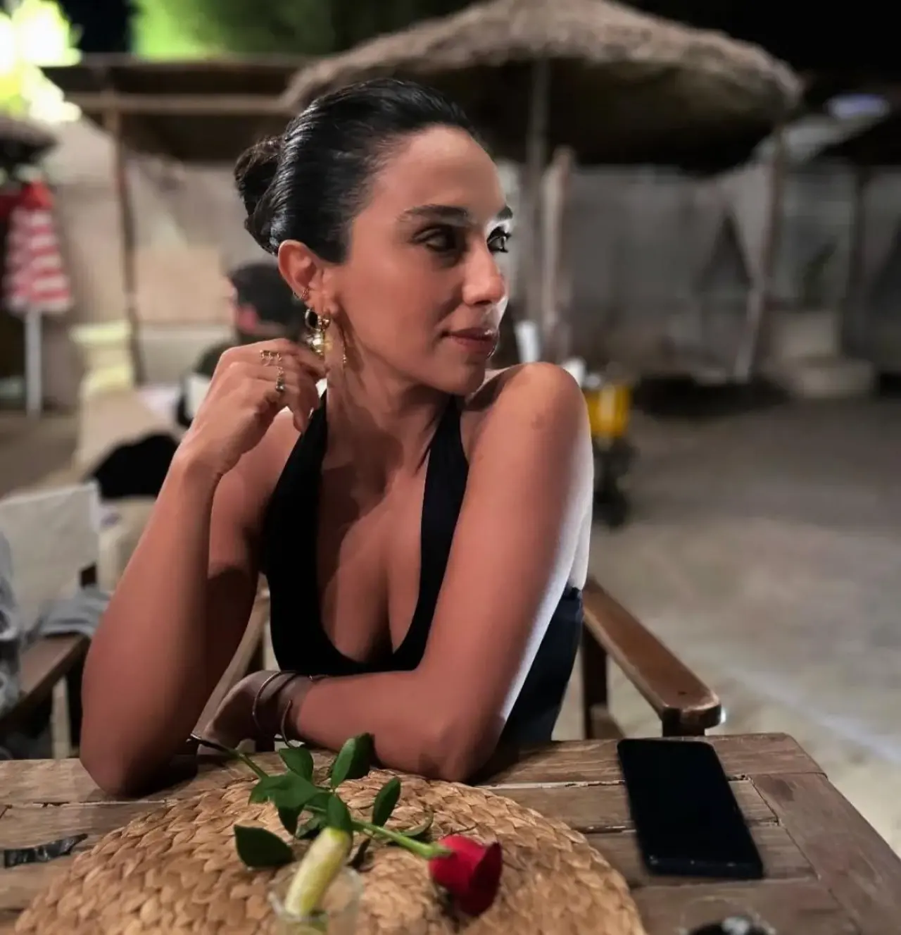 Ebru Aytemur kimdir, kaç yaşında, aslen nereli, evli mi? Hangi dizilerde oynadı? 4