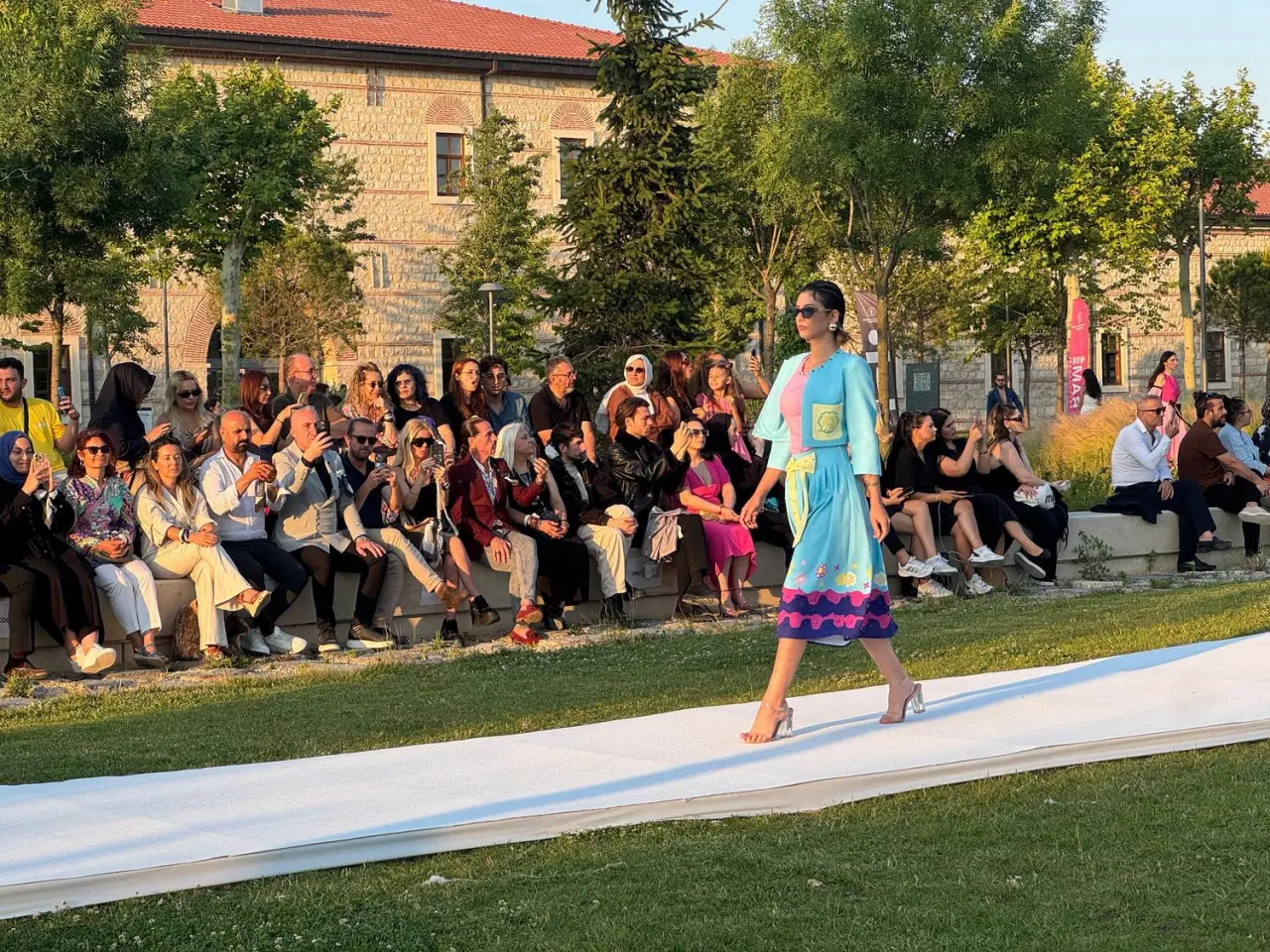 Geleceğin tasarımcıları Rami Kütüphanesi'nde göz kamaştırdı 3