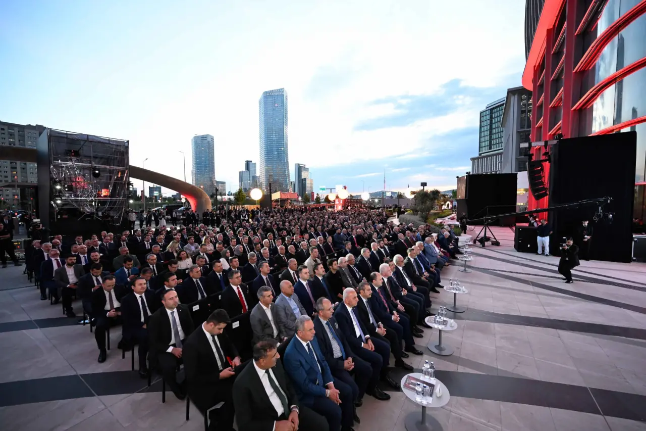 Katılım finansının güçlü kalesi: Ziraat Katılım 10 yılda zirveye ulaştı! 4