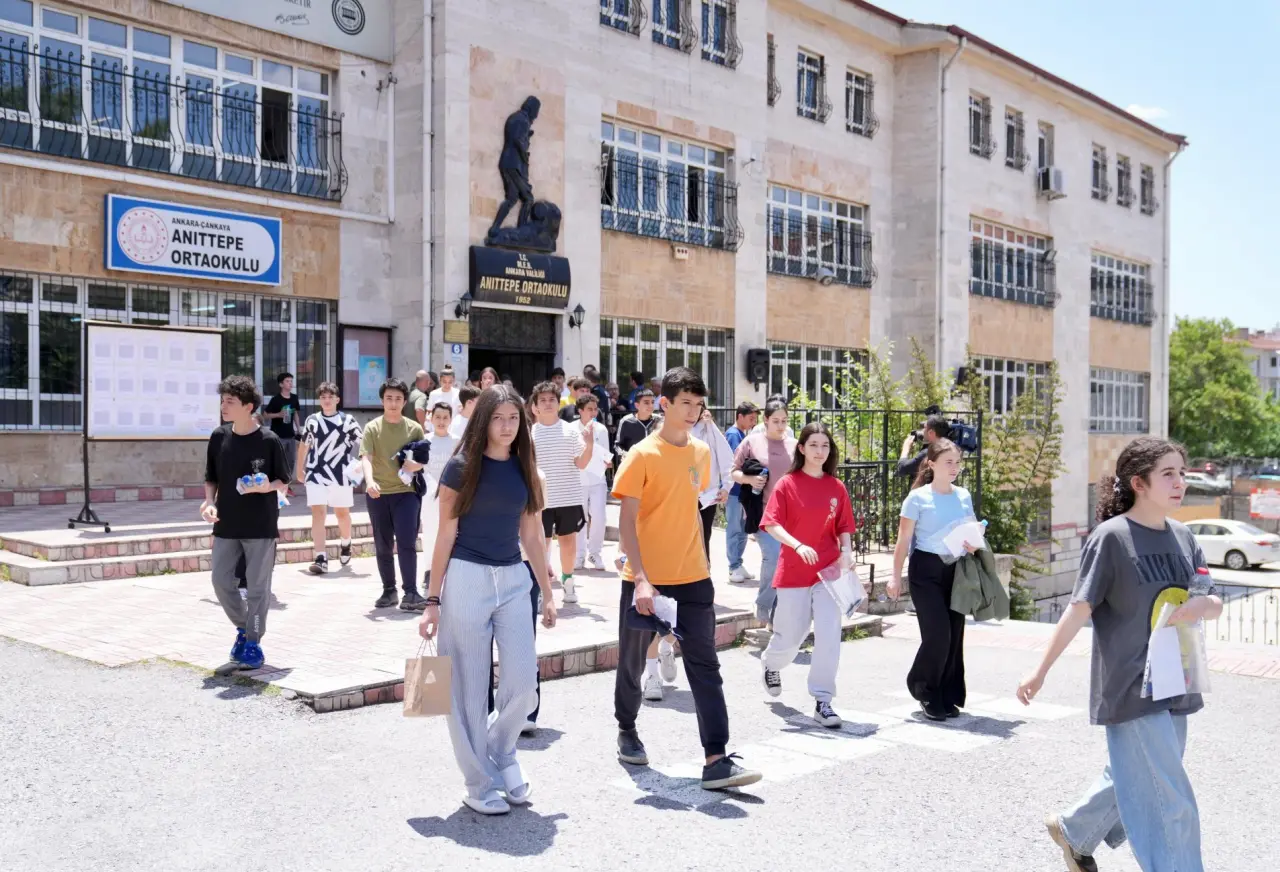 LGS 2025’e yoğun ilgi! Bakın kaç kişi girdi 3