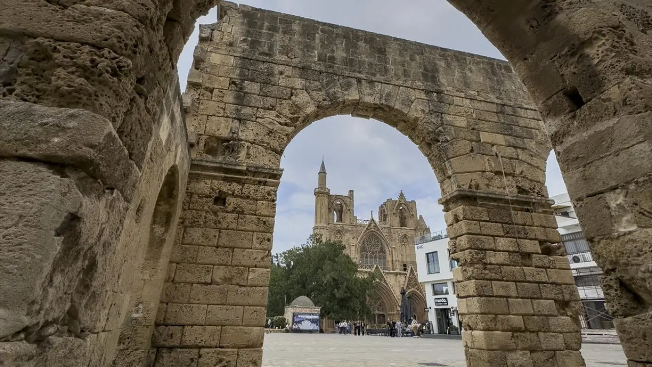 Lala Mustafa Paşa Camii: Kıbrıs'ta tarihin sessiz tanıklığı 4