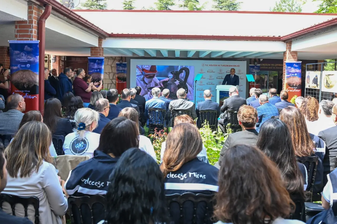 Tarihi ayağa kaldırıyoruz! 3 bin yıllık sır açığa çıktı! 3