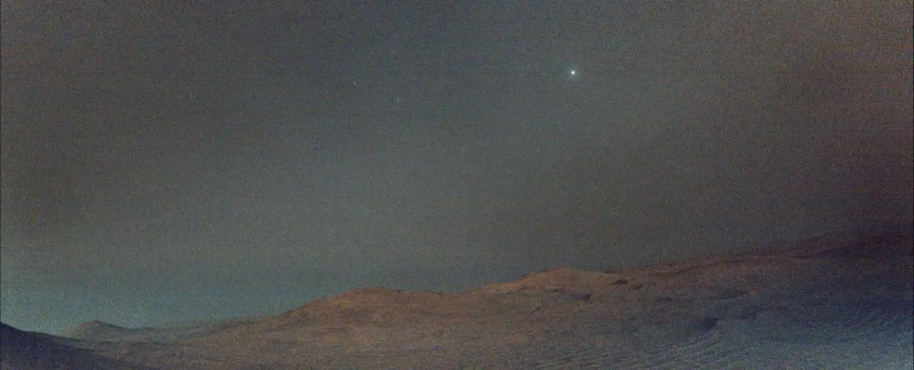 Mars’ta Sessizliğin İçinde Parlayan Işık: Deimos Yıldız Gibi Görüntülendi! 2