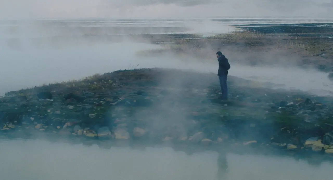 "Köpekle Kurt Arasında" 27 Haziran'da sinemalarda! 2