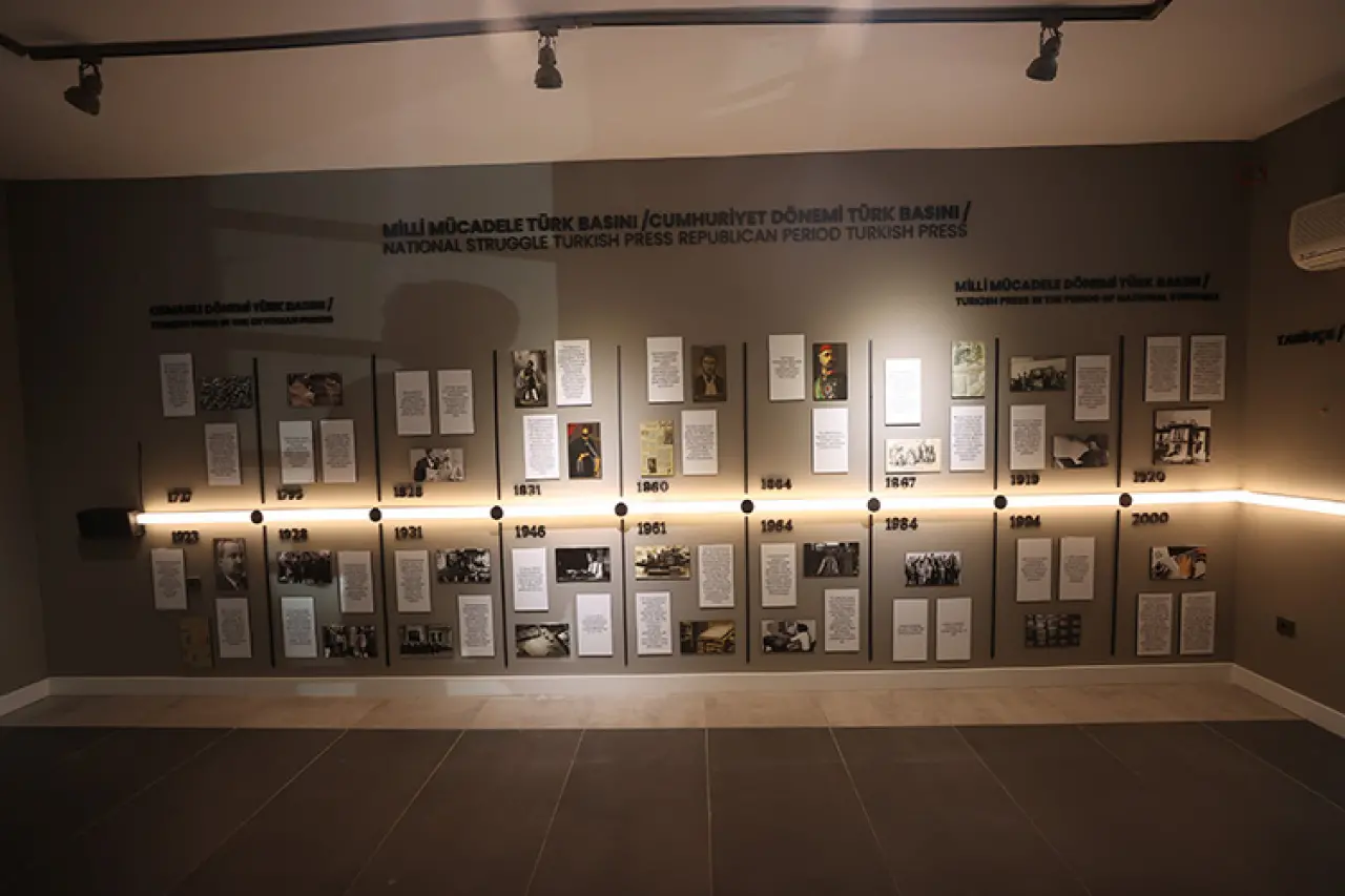 AGC’nin basın galerisi, Osmanlı’dan günümüze gazetecilik tarihini gözler önüne seriyor 2