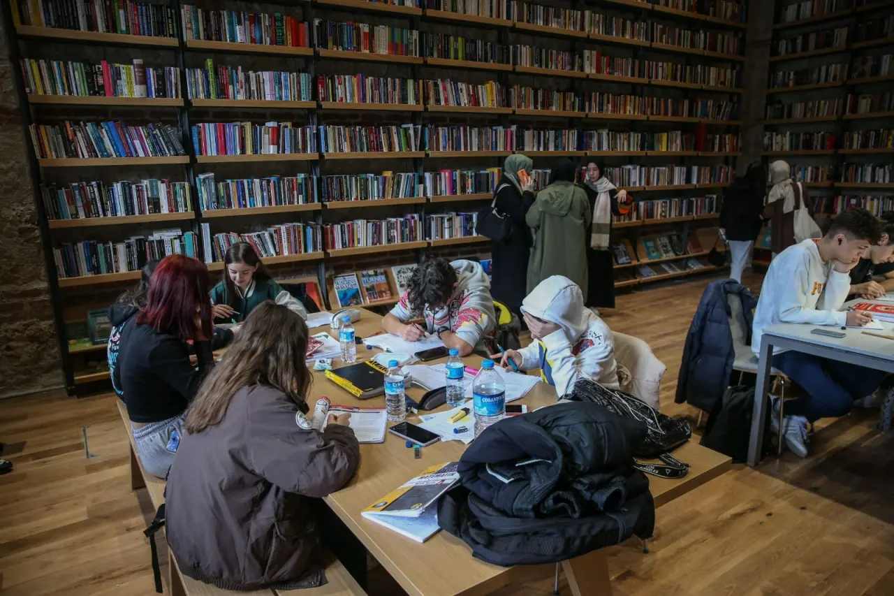 Kütüphanelerde büyük sıçrama : 1301 kütüphane, 38,7 milyon kullanıcı ! 4