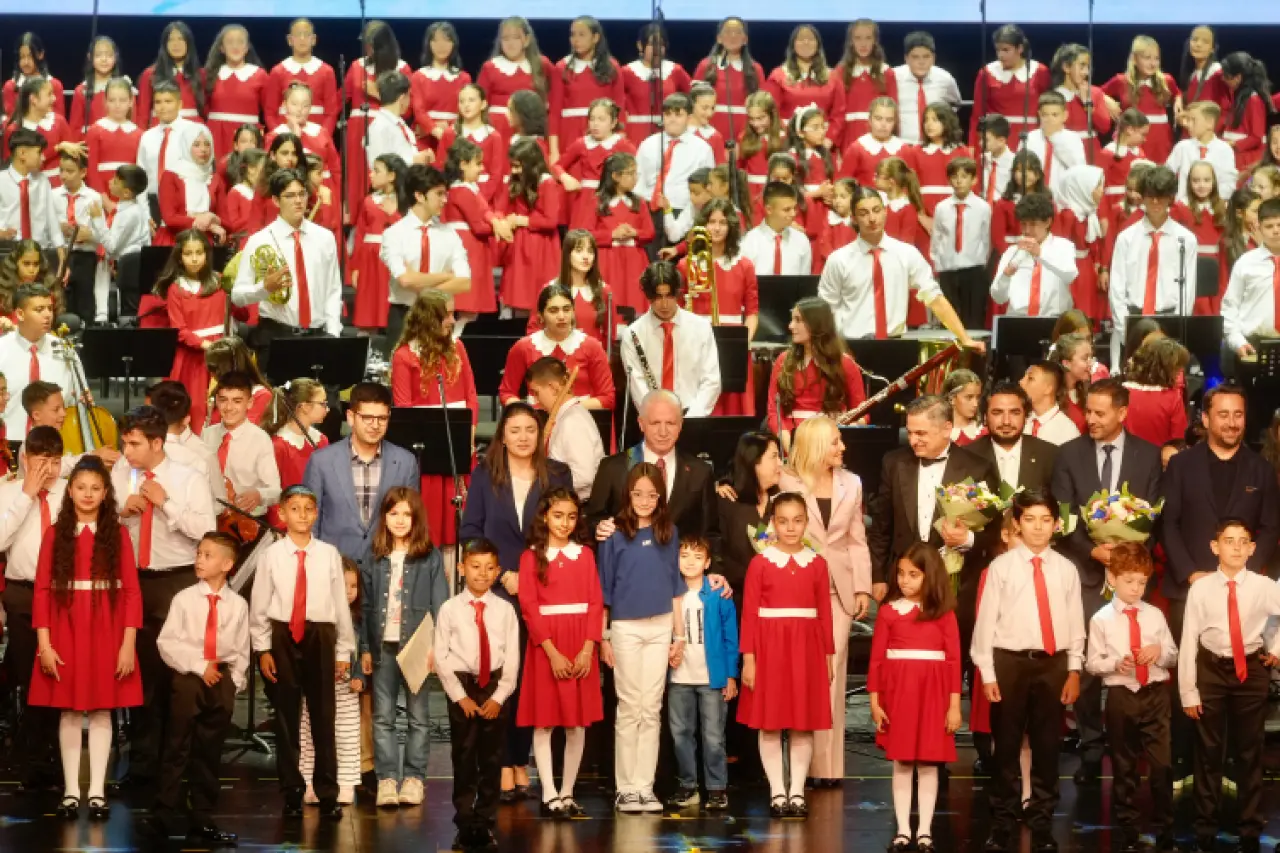 Geleceğin sanatçıları AKM'de sahne aldı 3