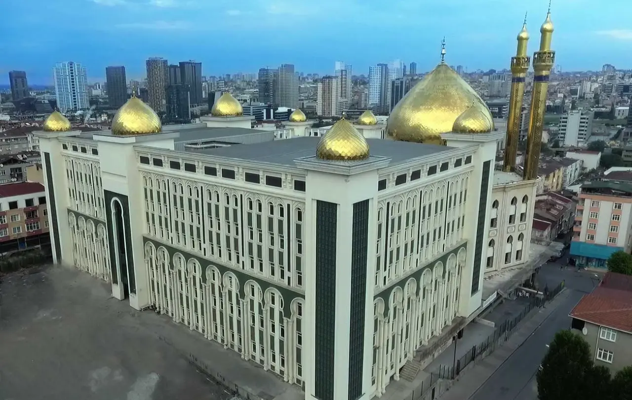 Şiî mimarinin çağdaş yorumu: Zeynebiye Camii 6