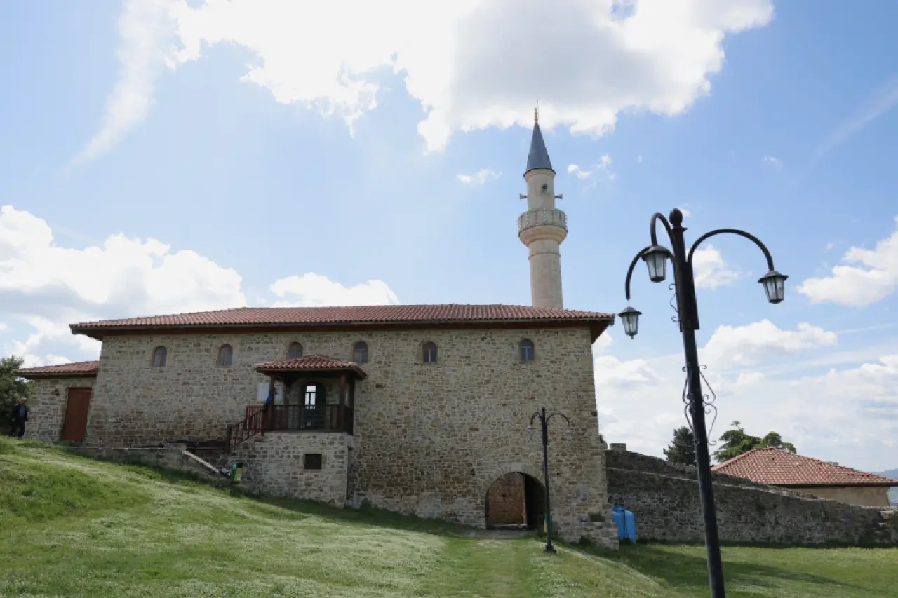 Erdoğan’dan Tiran’a Tarihi Hediye 3