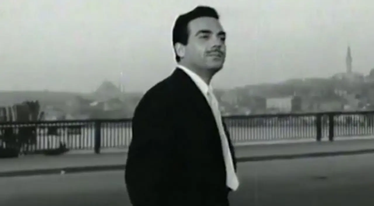 Türk sinemasının Taçsız Kralı Ayhan Işık: 46 yıldır ışığını kaybetmeyen efsane 4