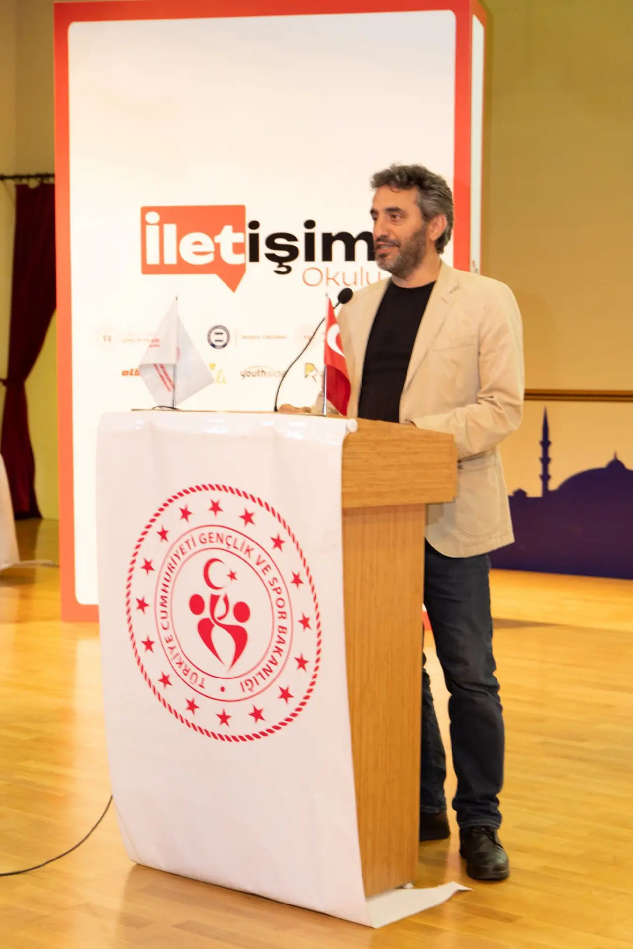 KYK destekli İletişim Okulu ilk mezunlarını verdi! 5