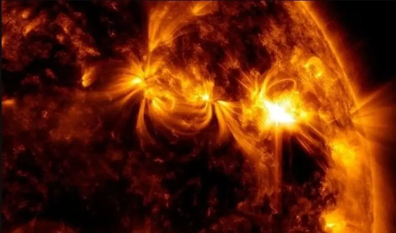 Güneşte büyük patlama! ABD'den jeomanyetik fırtına uyarısı 4