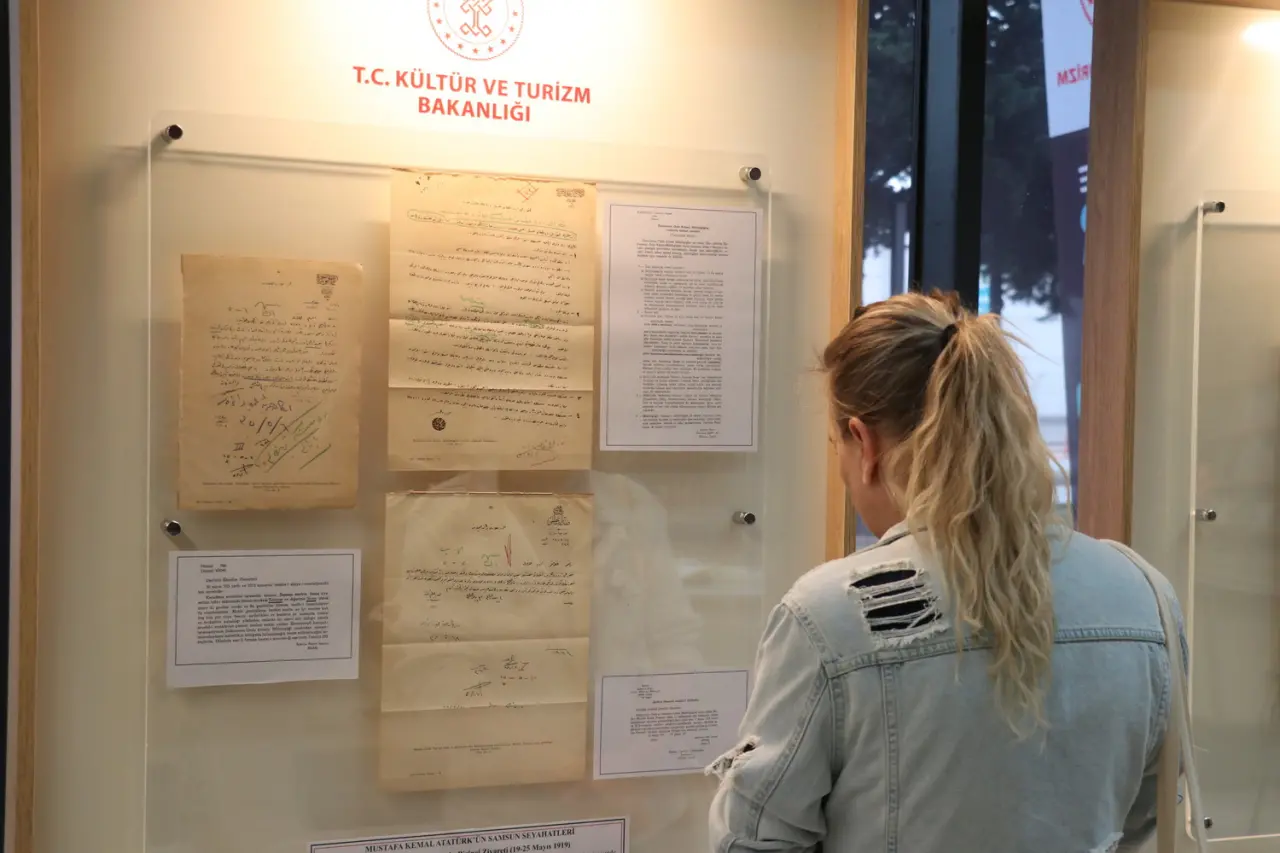 Tek manşet, ortak hafıza: Atatürk’ün 1924 Samsun ziyareti sergide canlanıyor 3