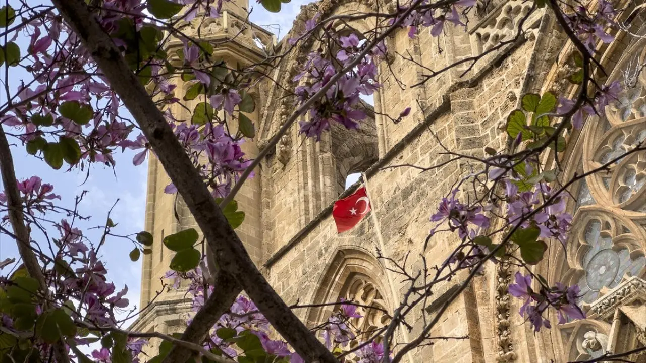 Lala Mustafa Paşa Camii: Kıbrıs'ta tarihin sessiz tanıklığı 2