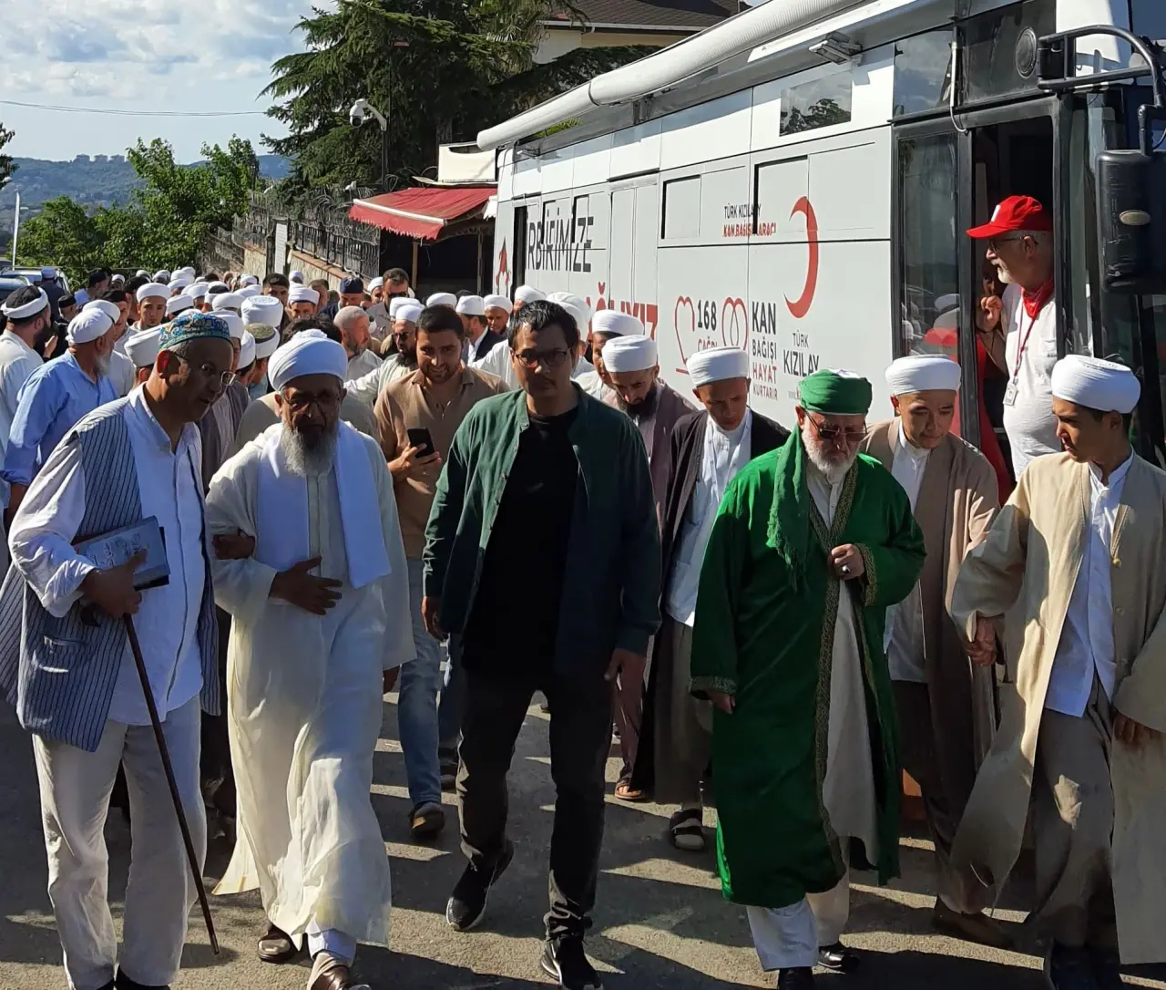 Mahmud Efendi’ye binler akın etti! İstanbul’da gözyaşlarıyla anıldı ! 3