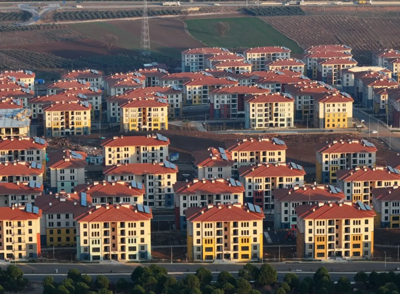 Hassa’da devletin gücüyle yeni bir hayat: 3 bin 878 konut teslim edildi 6