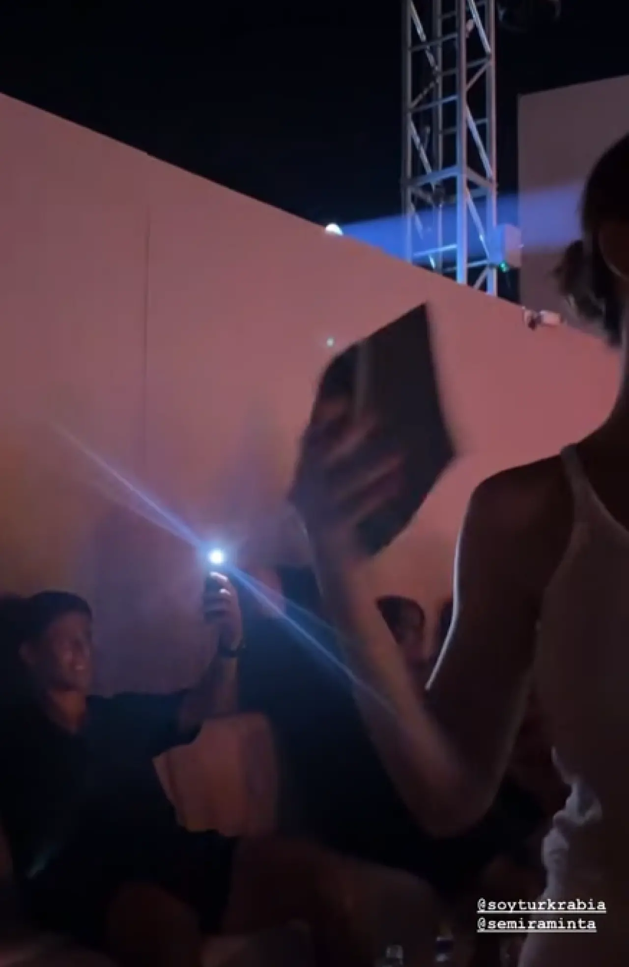 JLO konserinde Arda Güler’in locasında Rabia Soytürk sürprizi! 1