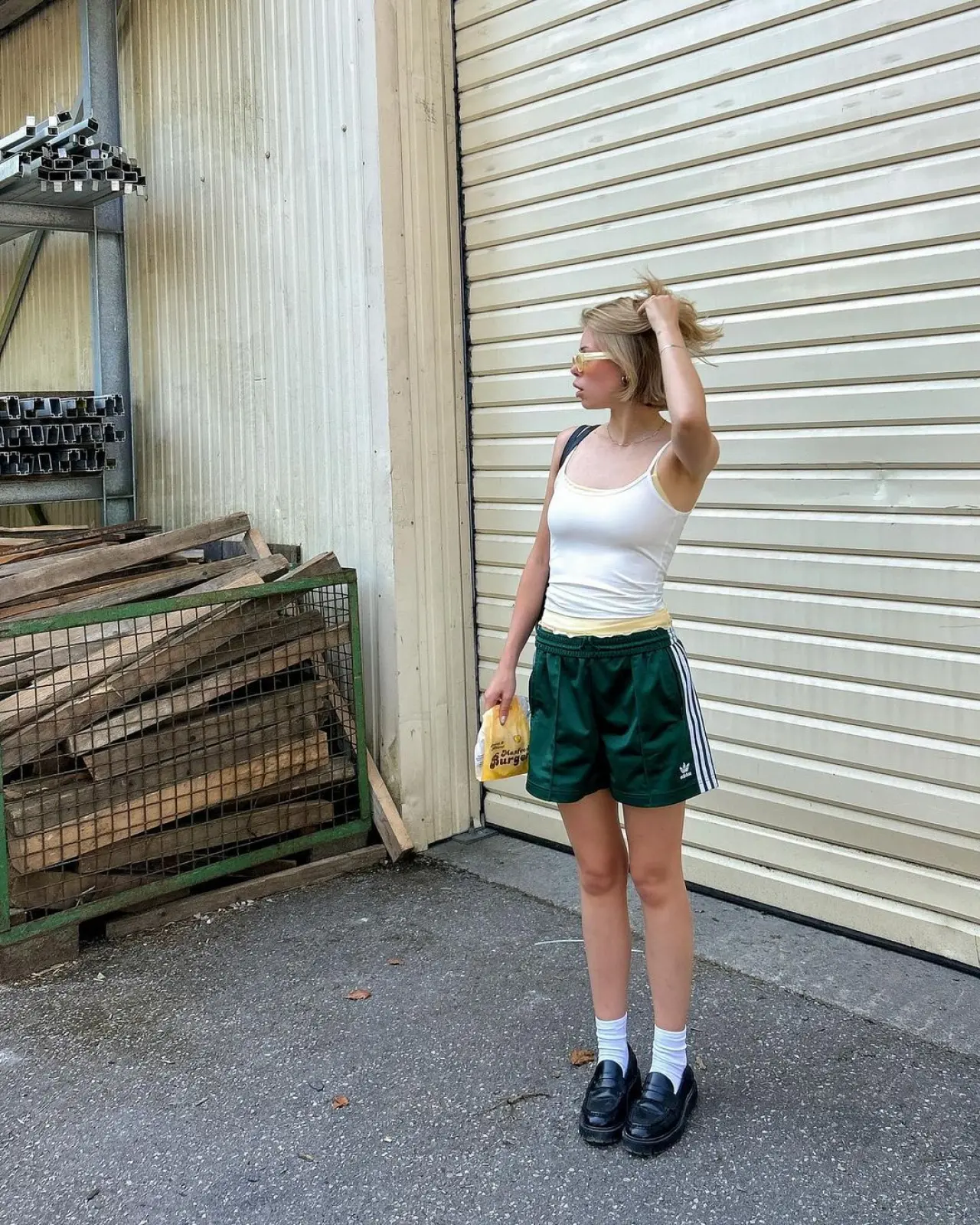 Bu yaz kotların yerini spor şortlar alıyor: Hem rahat hem şık 5