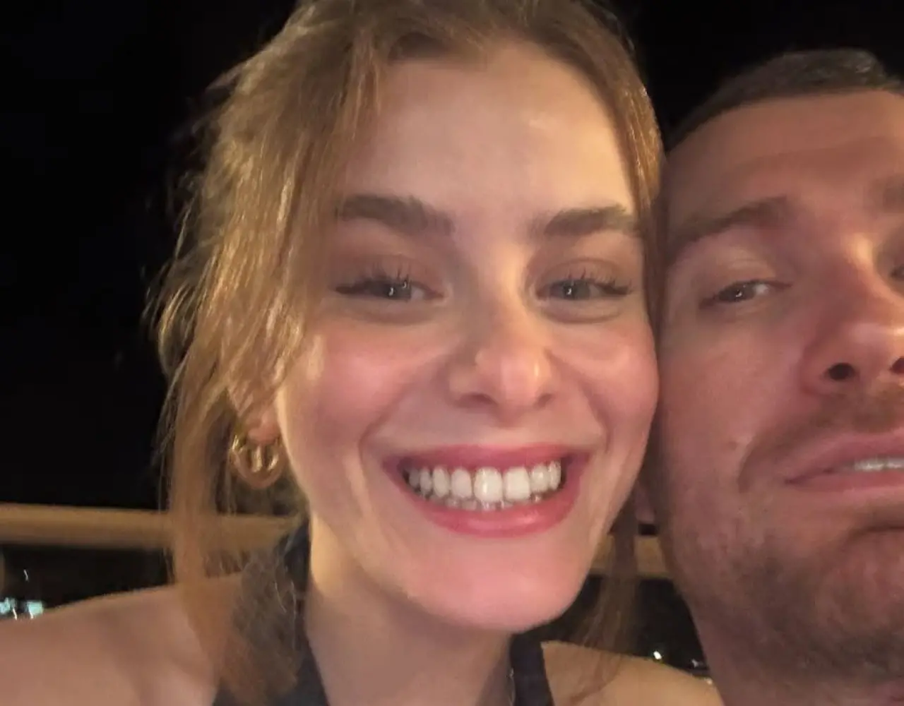 İlayda Alişan ve Oğulcan Engin’den aile onaylı aşk tatili! Çeşme paylaşımı olay yarattı 3