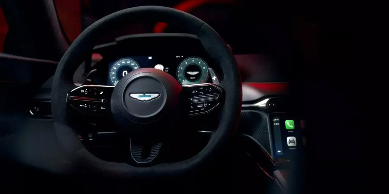 Aston Martin Vantage S'i tanıttı! Serinin en sert modeli: İşte özellikleri 5