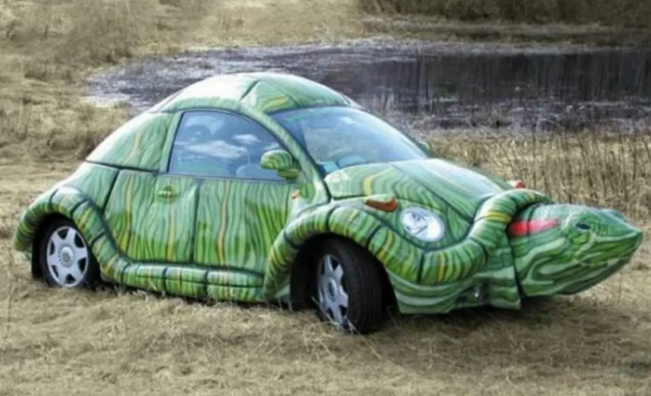 Ne Bu Şimdi? Görenleri Şaşkına Çeviren Absürt Otomobiller 8