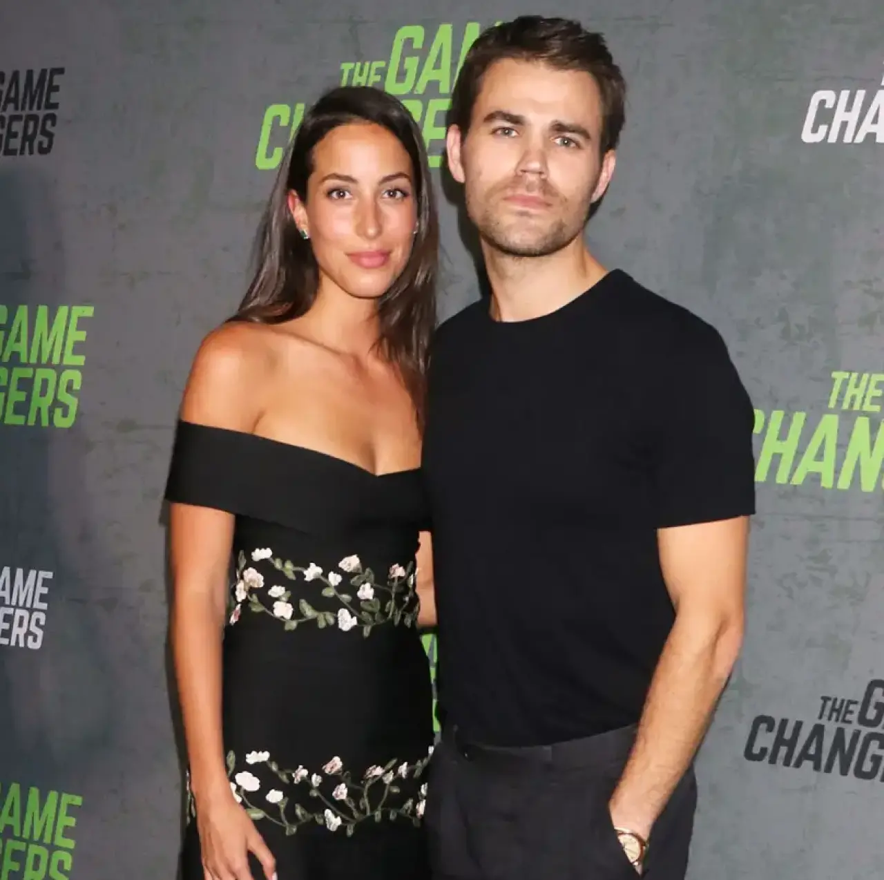 Brad Pitt'in sevgilisinin Angelina Jolie takıntısı! Ona benzemeye çalışıyor 7