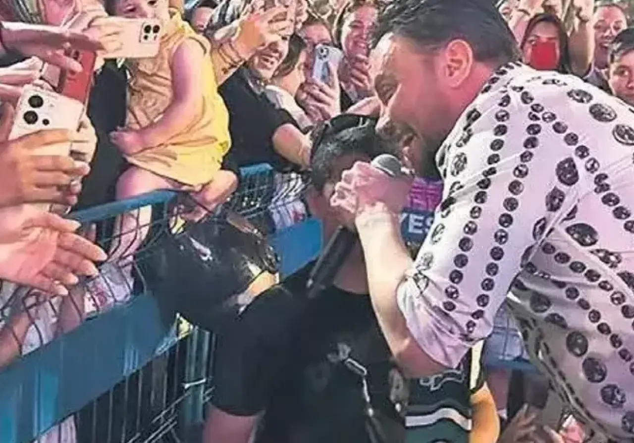 Sinan Akçıl’ın hassasiyeti Ordu konserinde alkış topladı! İşte o anlar sosyal medyada yer aldı 2