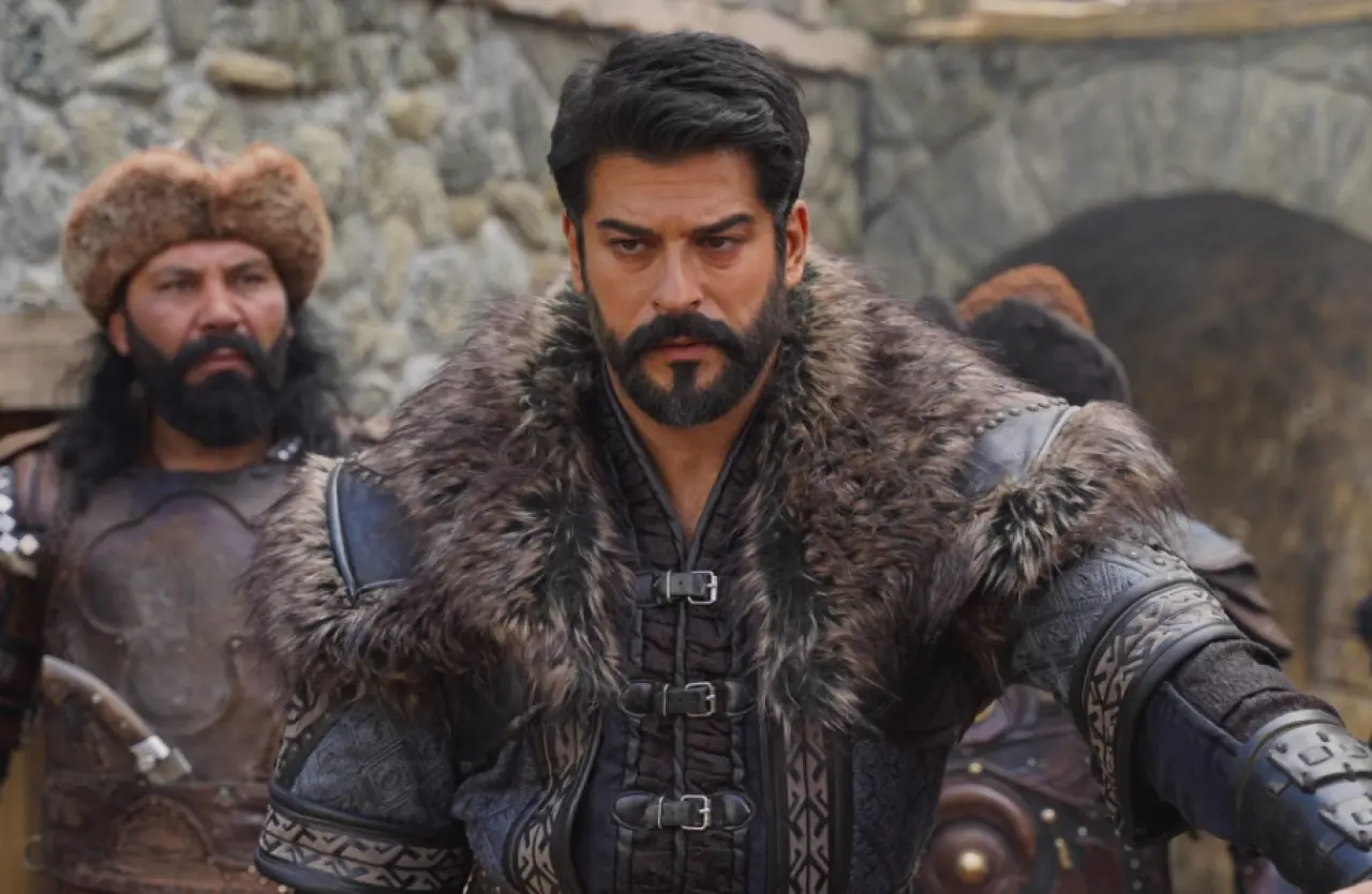 Burak Özçivit’ten diziye veda! 6 yıllık efsaneye sitemli ayrılık mesajı 1