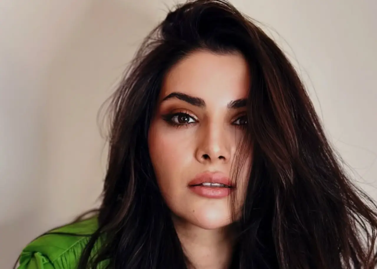 Bahar Süer, yeni dizi “Bereketli Topraklar” kadrosuna katıldı! Rolü Seyhan oldu 3