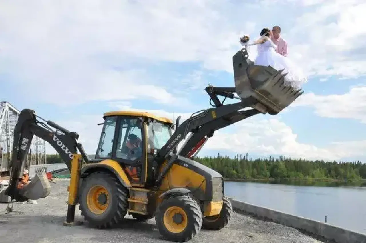 Kimi Balıklarla Evlenmiş, Kimi Eşeği Nikah Şahidi Yapmış: Bu Düğünlerden Sonra Evlenmek İstemeyeceksiniz 15