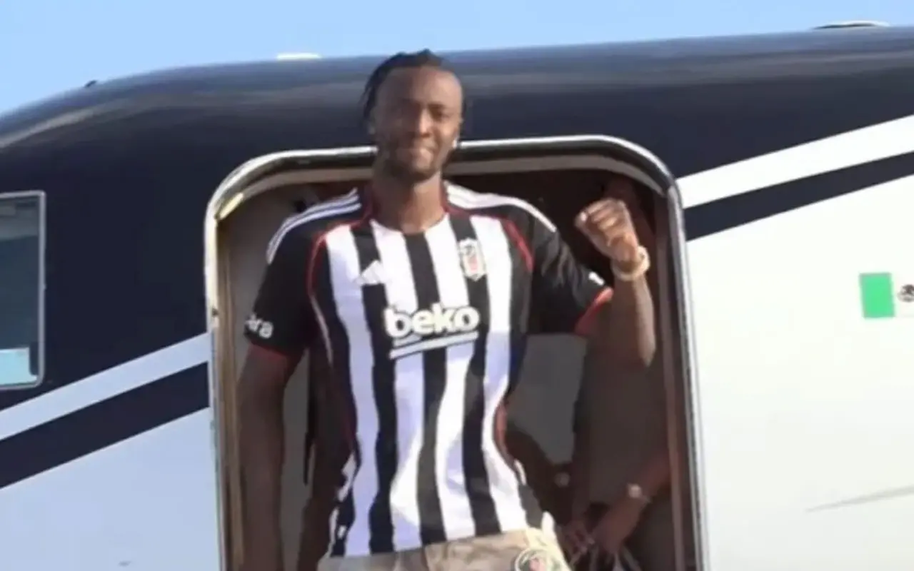 Beşiktaş taraftarı ayağa kalktı! Tammy Abraham İstanbul’da 1