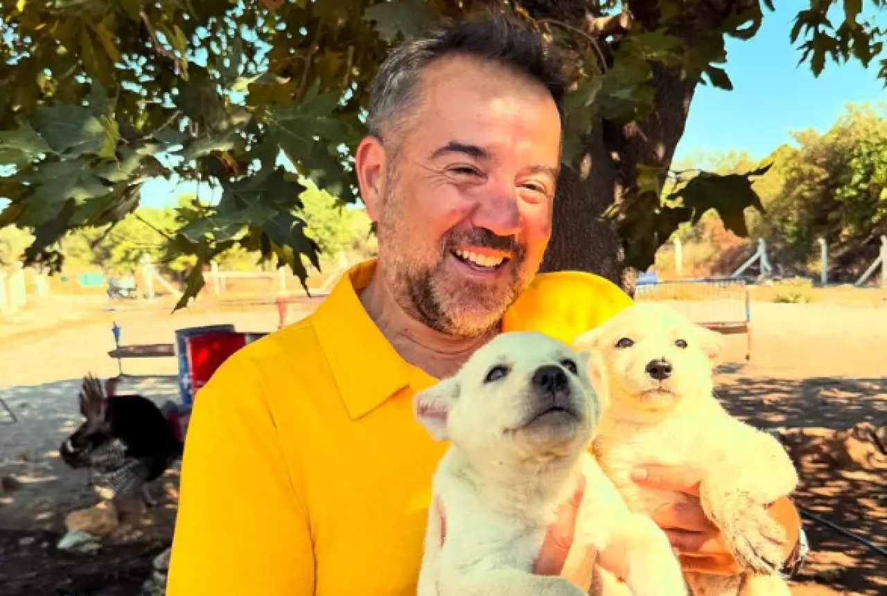 Ata Demirer’in mayosundan çıkan not herkesi güldürdü! İşte notun detayları 3