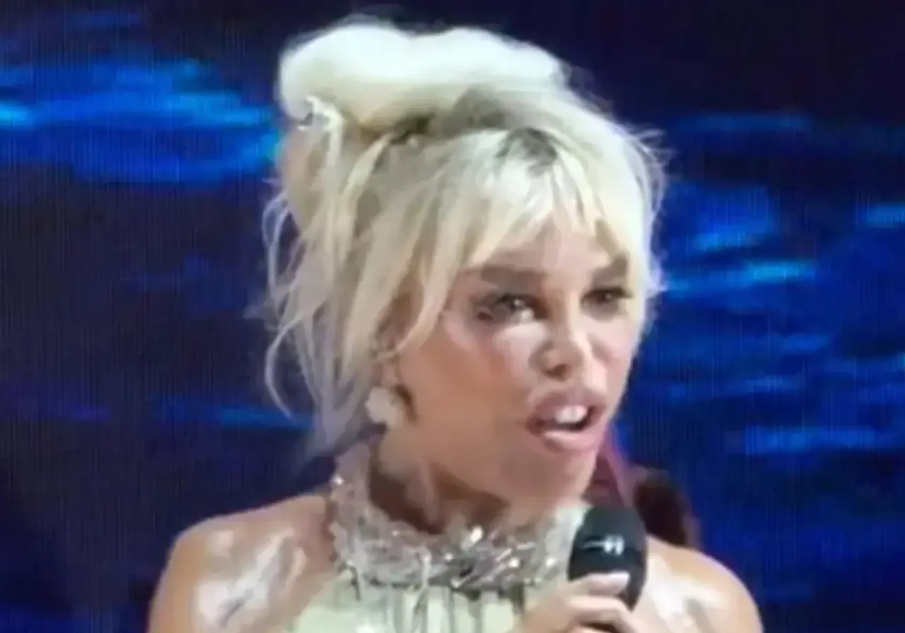 Ajda Pekkan’ın mimik tartışması: Sahnedeki donukluk sosyal medyayı ikiye böldü 2