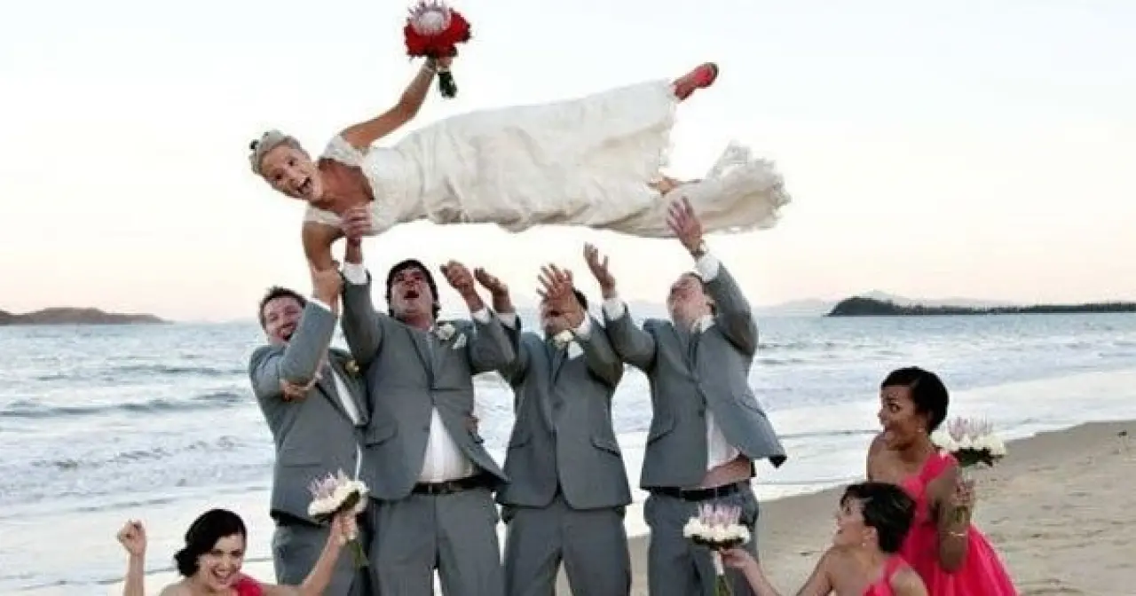 Kimi Balıklarla Evlenmiş, Kimi Eşeği Nikah Şahidi Yapmış: Bu Düğünlerden Sonra Evlenmek İstemeyeceksiniz 5