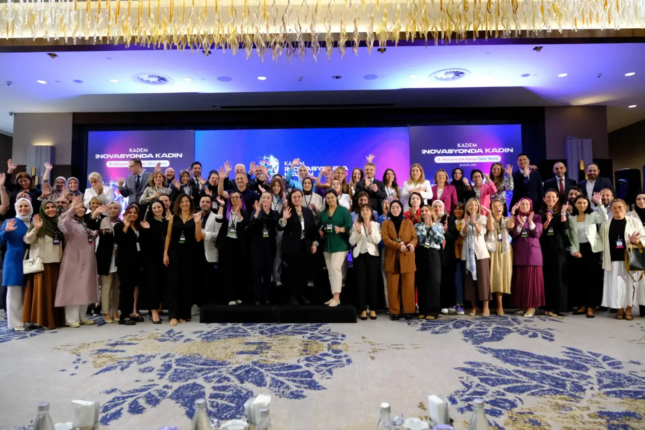 “Türkiye Yüzyılı’na girişimci kadın damgası: KADEM 1,5 milyon TL ile sahada” 1