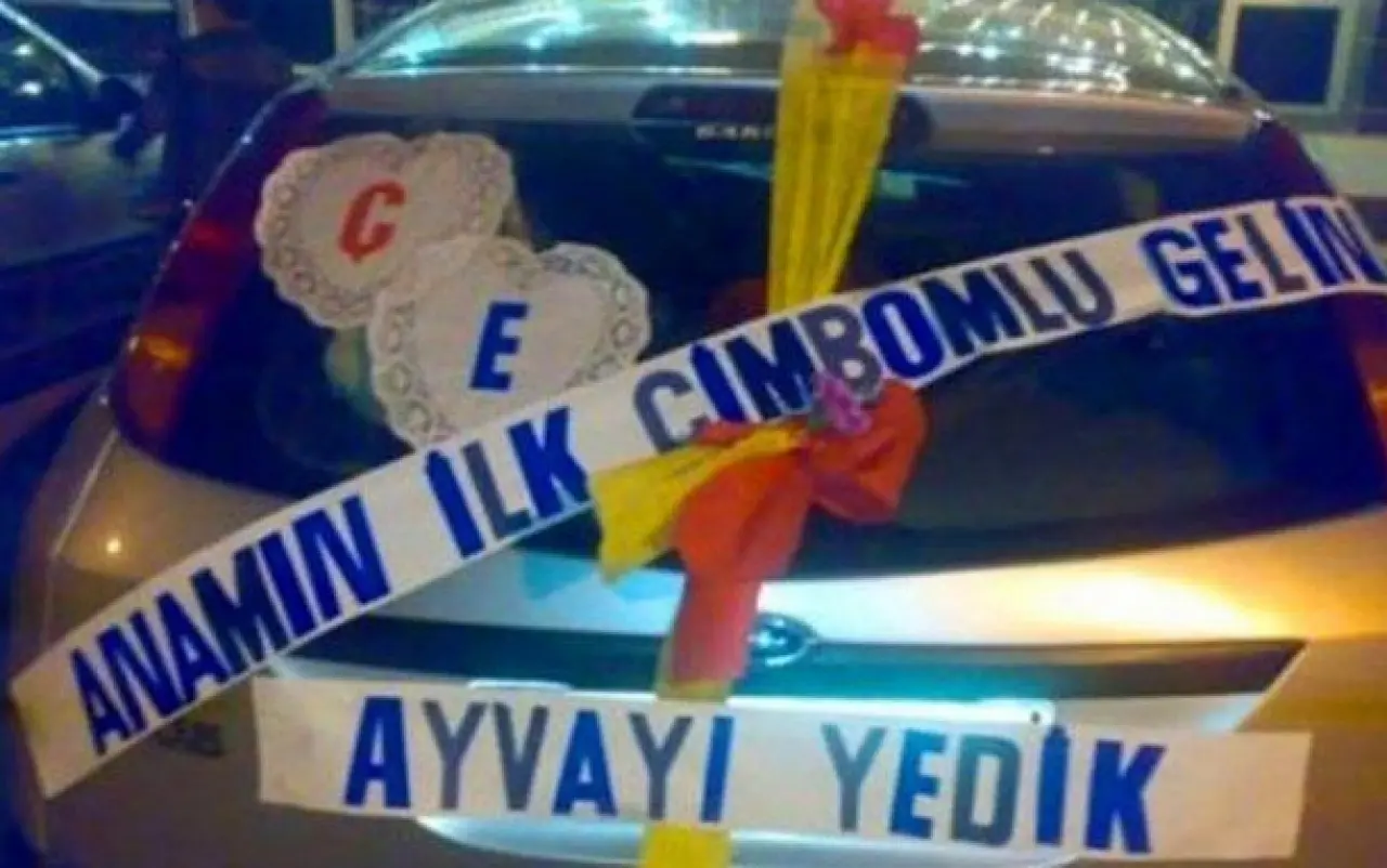 Kız Kaçtı, Damat Şokta: En Efsane Gelin Arabası Sözleri 34