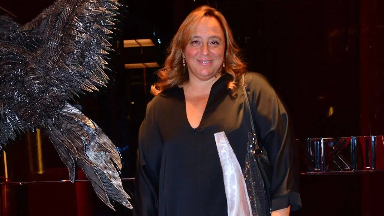 Pınar Deniz’den radikal karar: Tutuklu Menajer Ayşe Barım’ın şirketiyle yollarını ayırdı 2