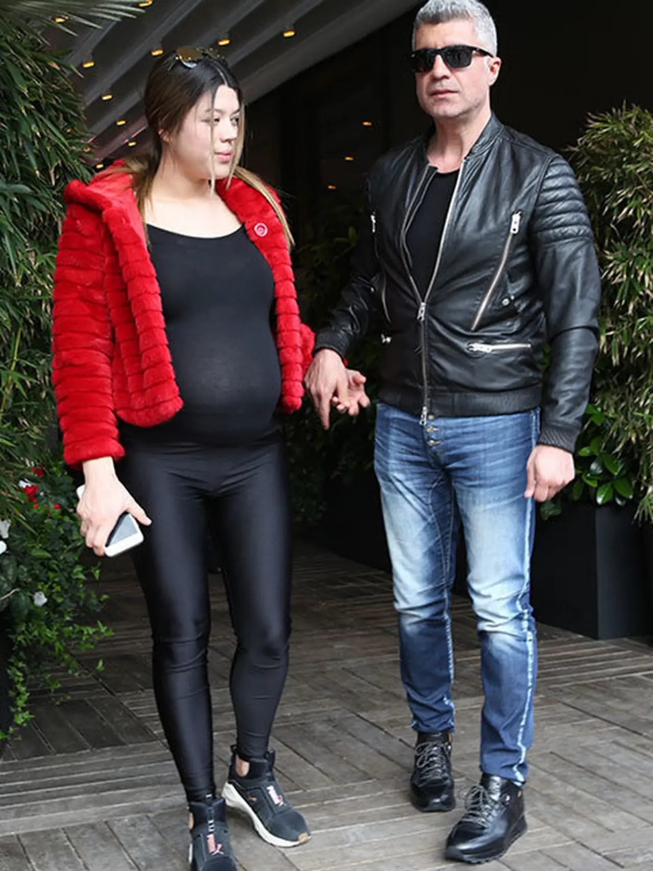 “Kundaktaki oğlumu bırakıp gittim” Özcan Deniz içini döktü 4