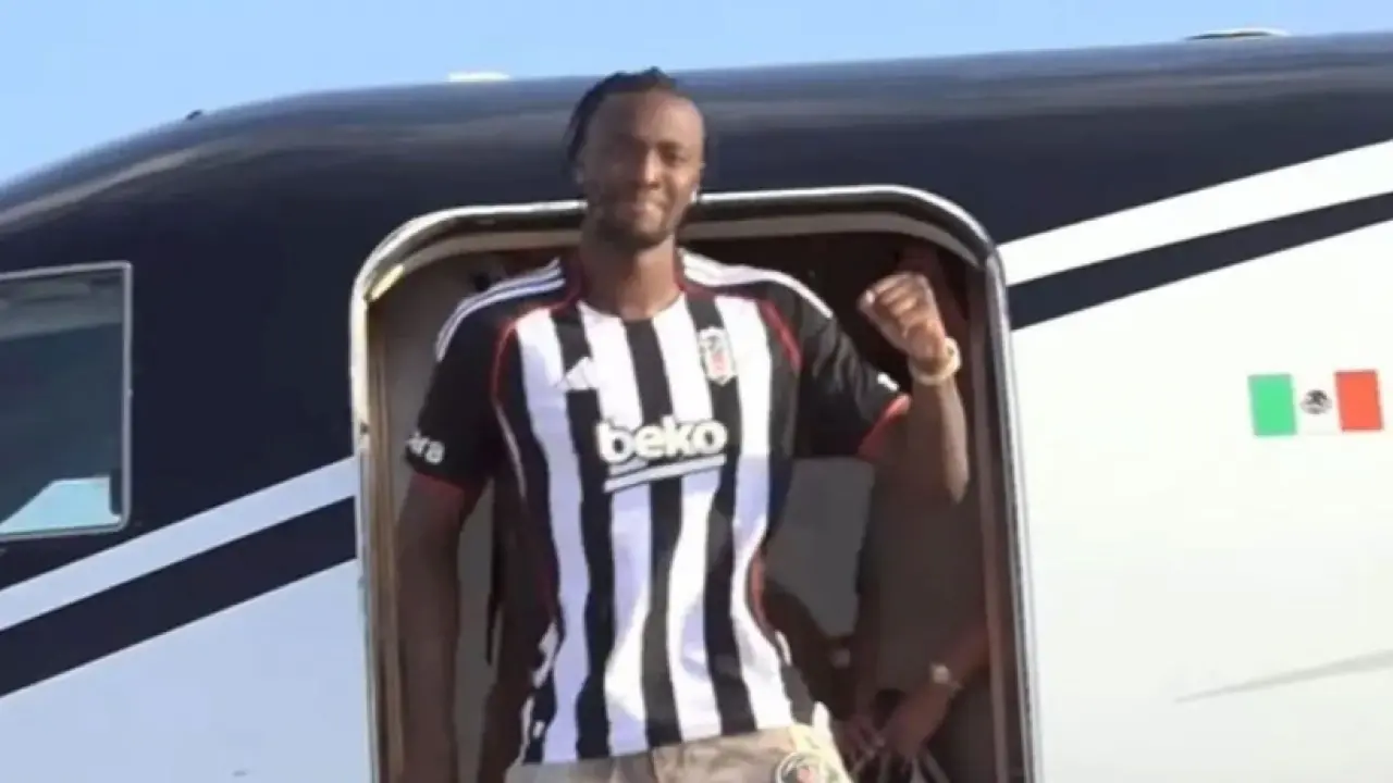 Beşiktaş taraftarı ayağa kalktı! Tammy Abraham İstanbul’da 4