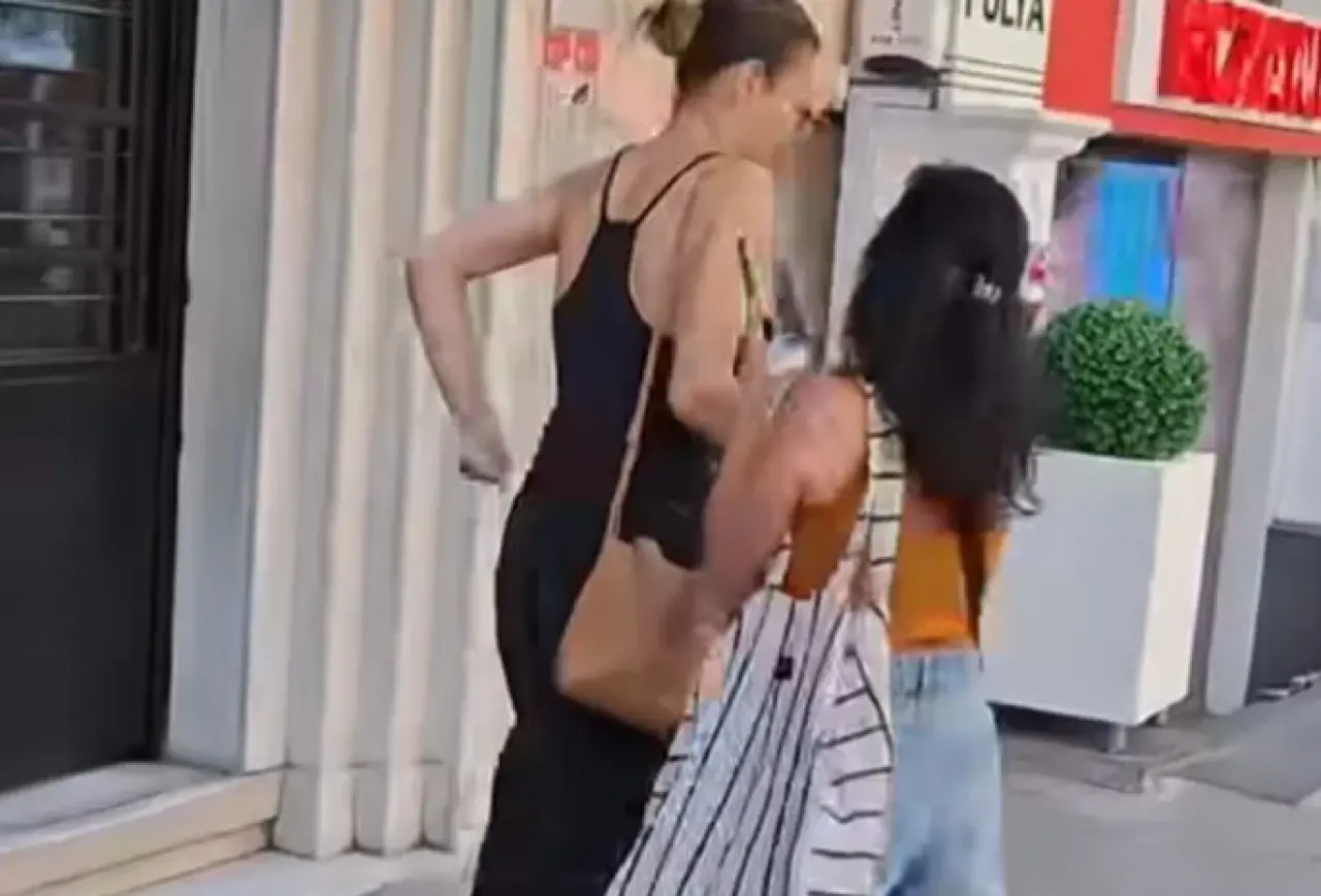 Sümeyye Aydoğan’a sokak tepkisi: “Göz göze bile gelmedi” 2