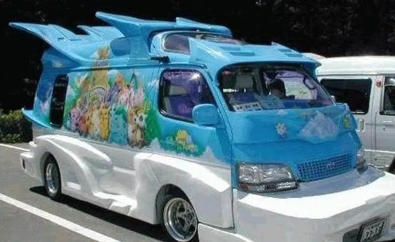 Ne Bu Şimdi? Görenleri Şaşkına Çeviren Absürt Otomobiller 7