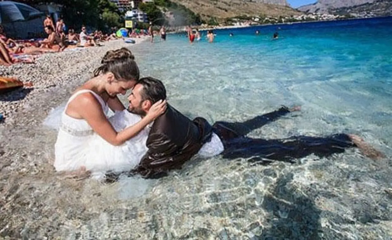 Kimi Balıklarla Evlenmiş, Kimi Eşeği Nikah Şahidi Yapmış: Bu Düğünlerden Sonra Evlenmek İstemeyeceksiniz 14