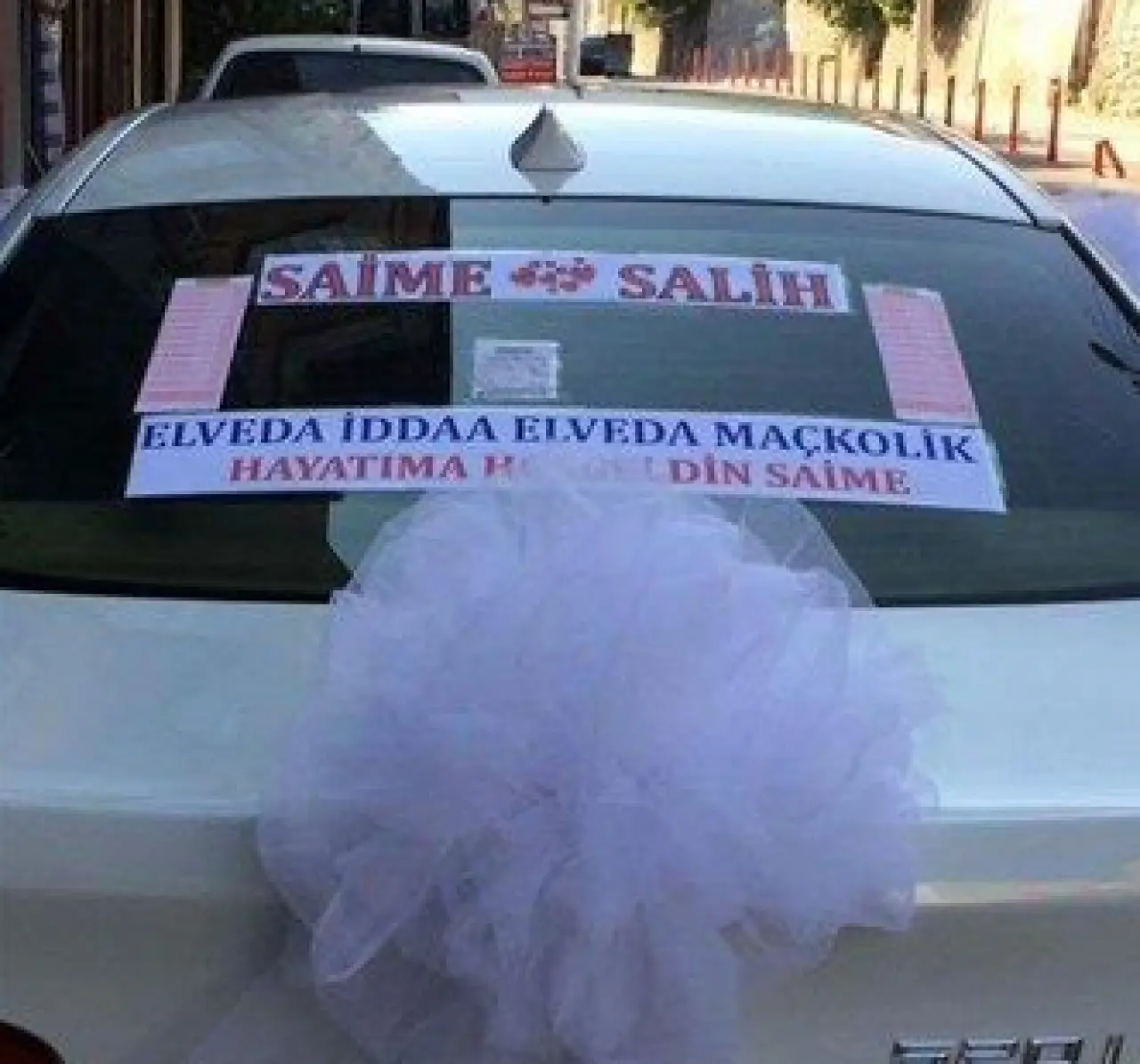 Bunu Yazmak Akla Gelir mi? En Yaratıcı Araç Arkası Yazıları 8