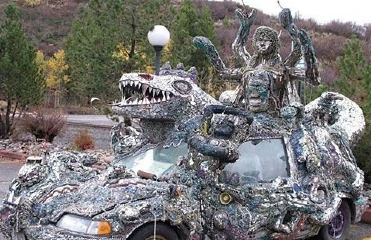 Ne Bu Şimdi? Görenleri Şaşkına Çeviren Absürt Otomobiller 2