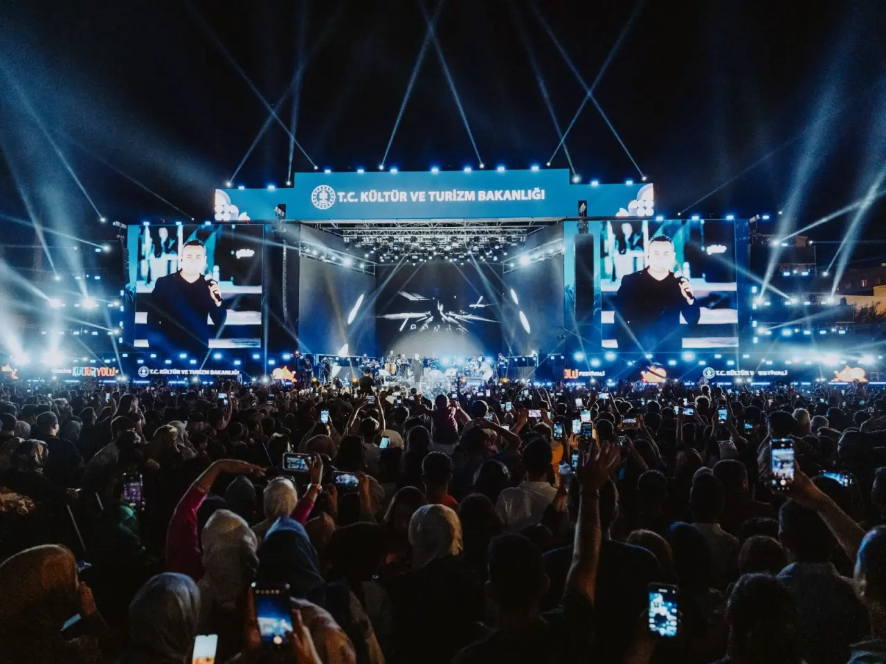 Van kültür yolu festivali başlıyor: Picasso’nun eserleri ilk kez Van’da! 3