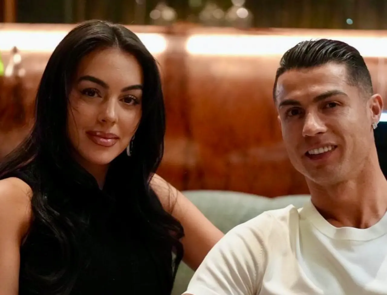 25 karatlık yüzük yetmedi! Ronaldo’dan milyon dolarlık evlilik sözleşmesi 2