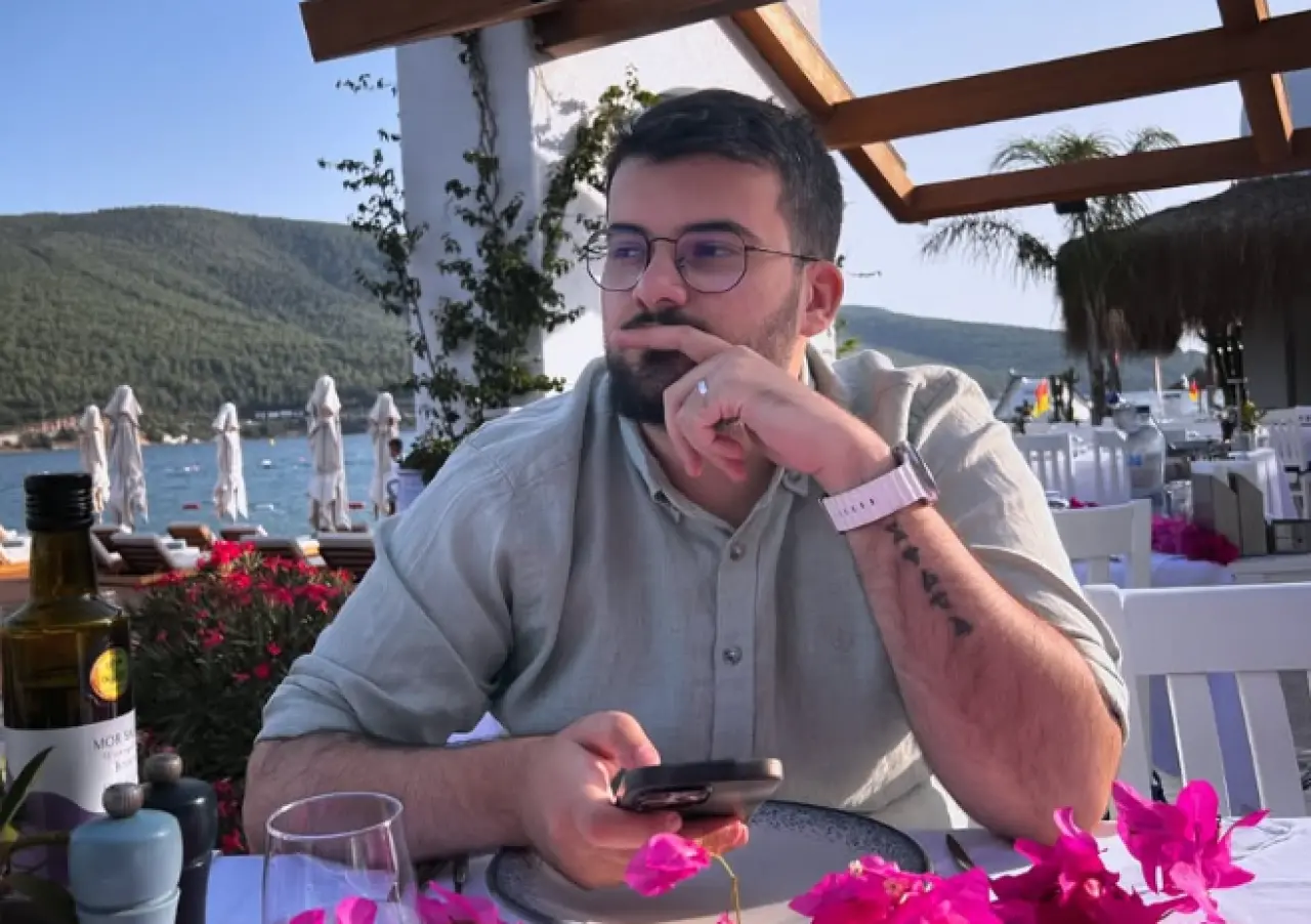 Yayıncı Jrokez son yolculuğuna uğurlandı: Fenerbahçe bayrağına sarıldı 2