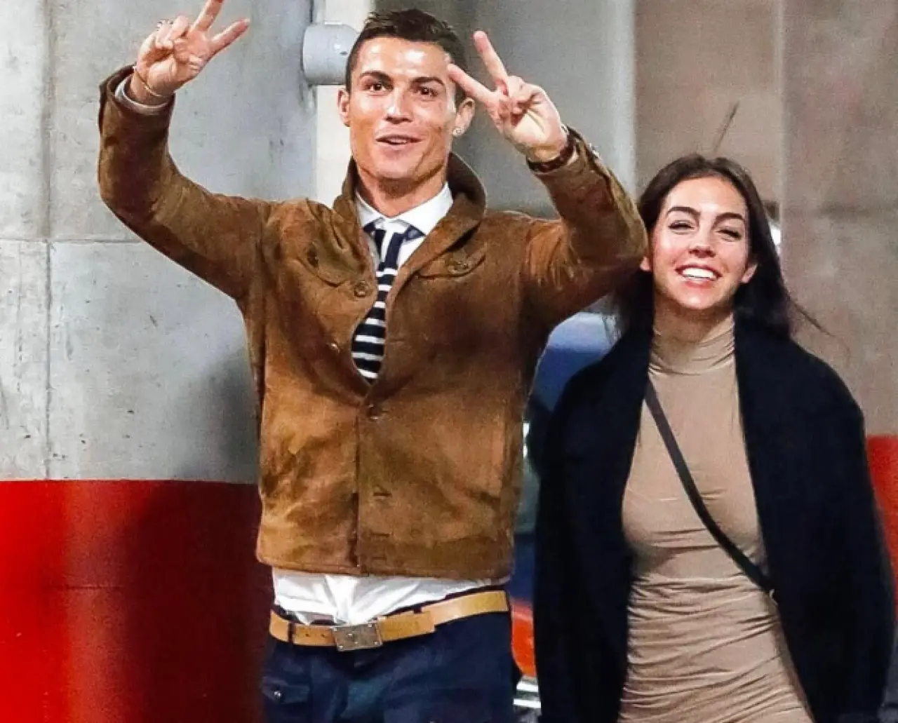 Cristiano Ronaldo’dan milyonluk teklif! Georgina’nın “Evet” dediği yüzük dudak uçuklattı 1