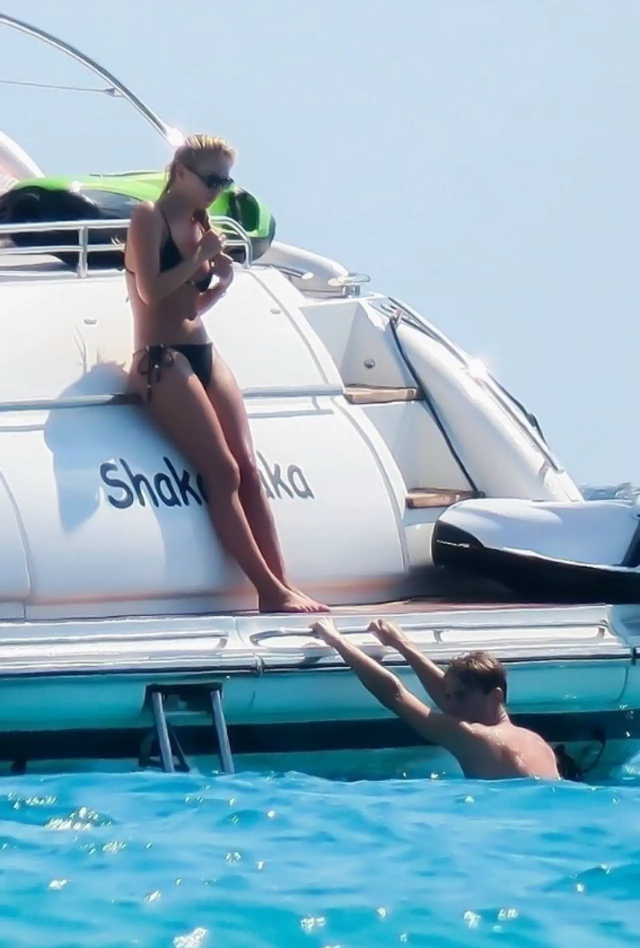 Kate Moss’un stili Formentera plajında gündem oldu 4